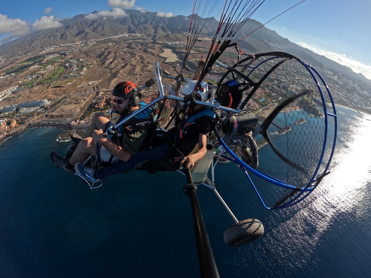 Attraversa le nuvole in Paratrike a Tenerife