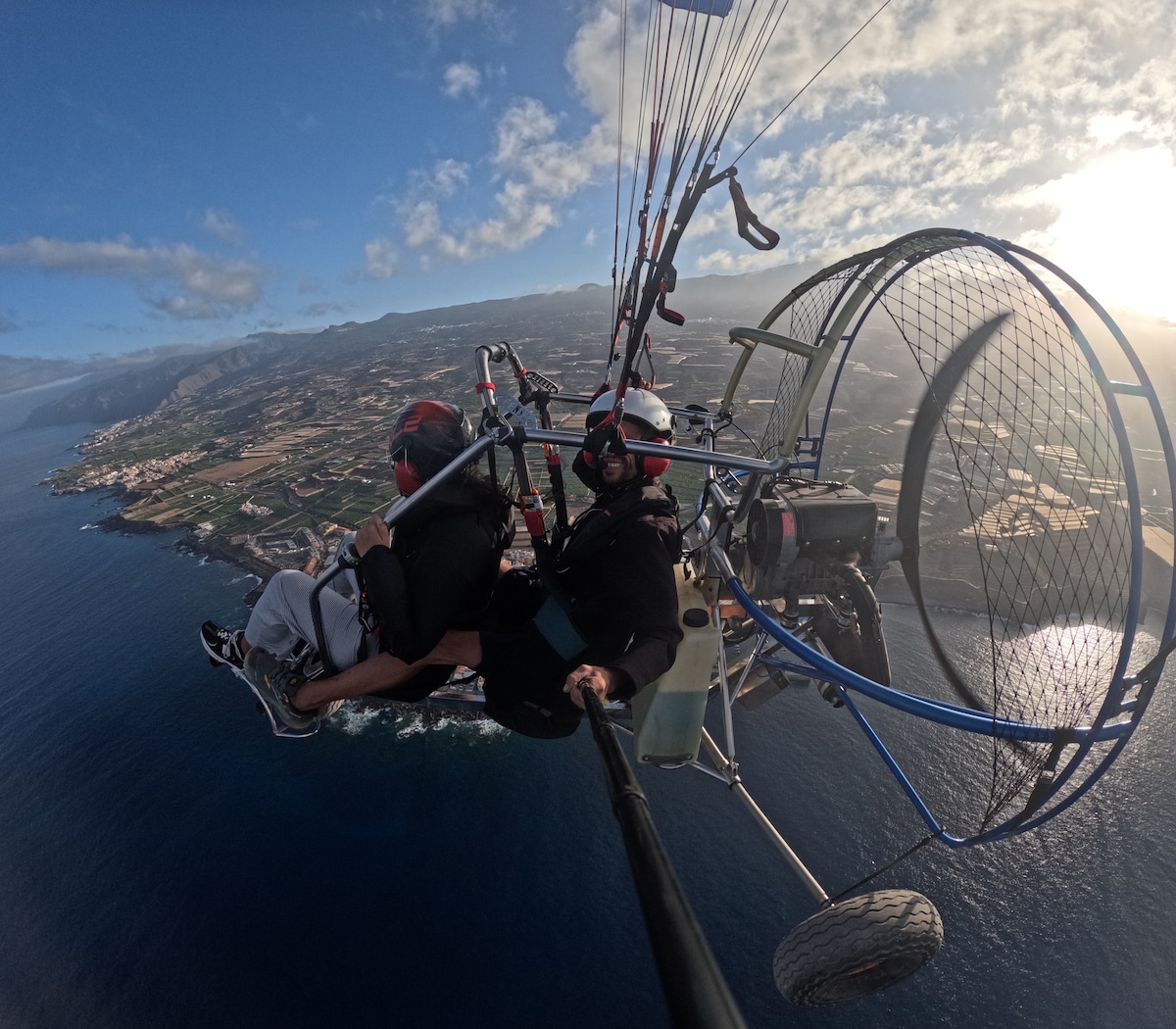 Attraversa le nuvole in Paratrike a Tenerife