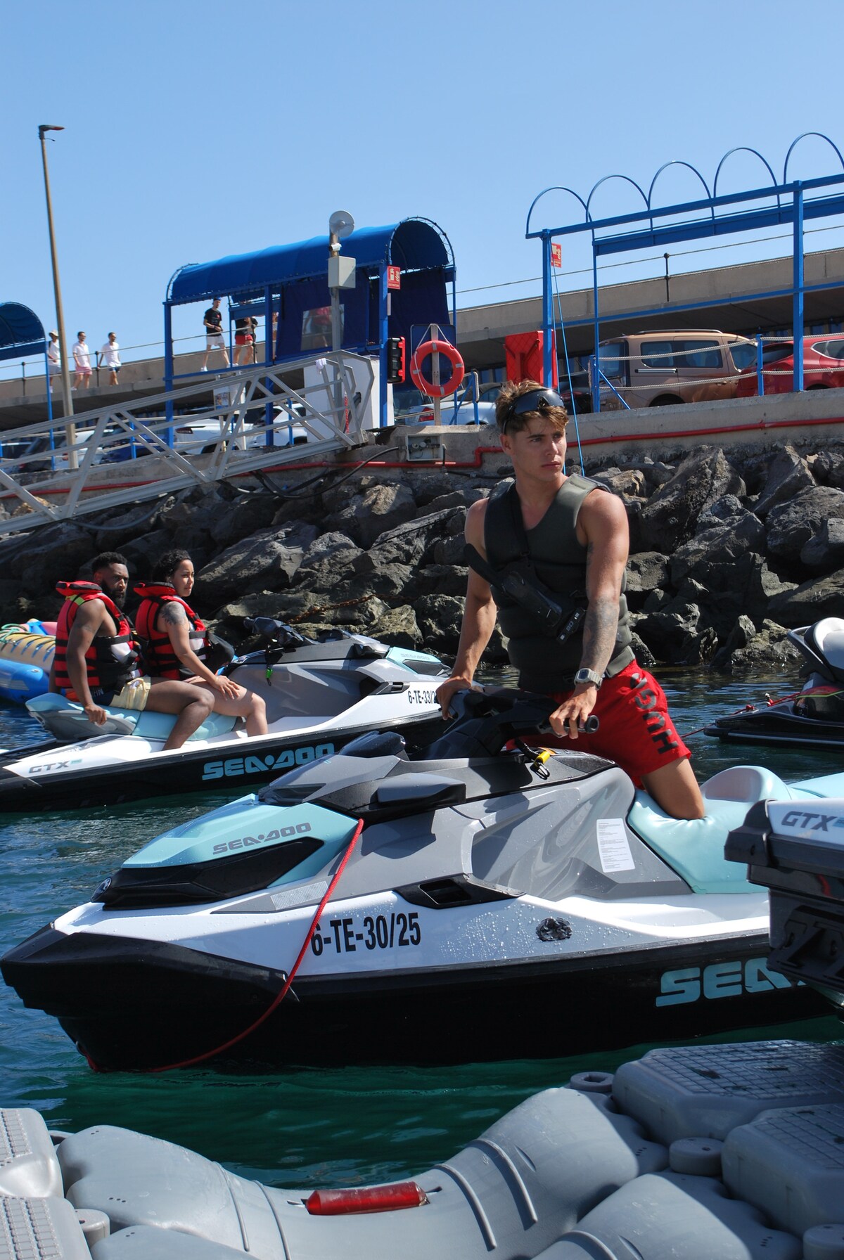Cavalca le Onde di Tenerife in un Tour in Jetski
