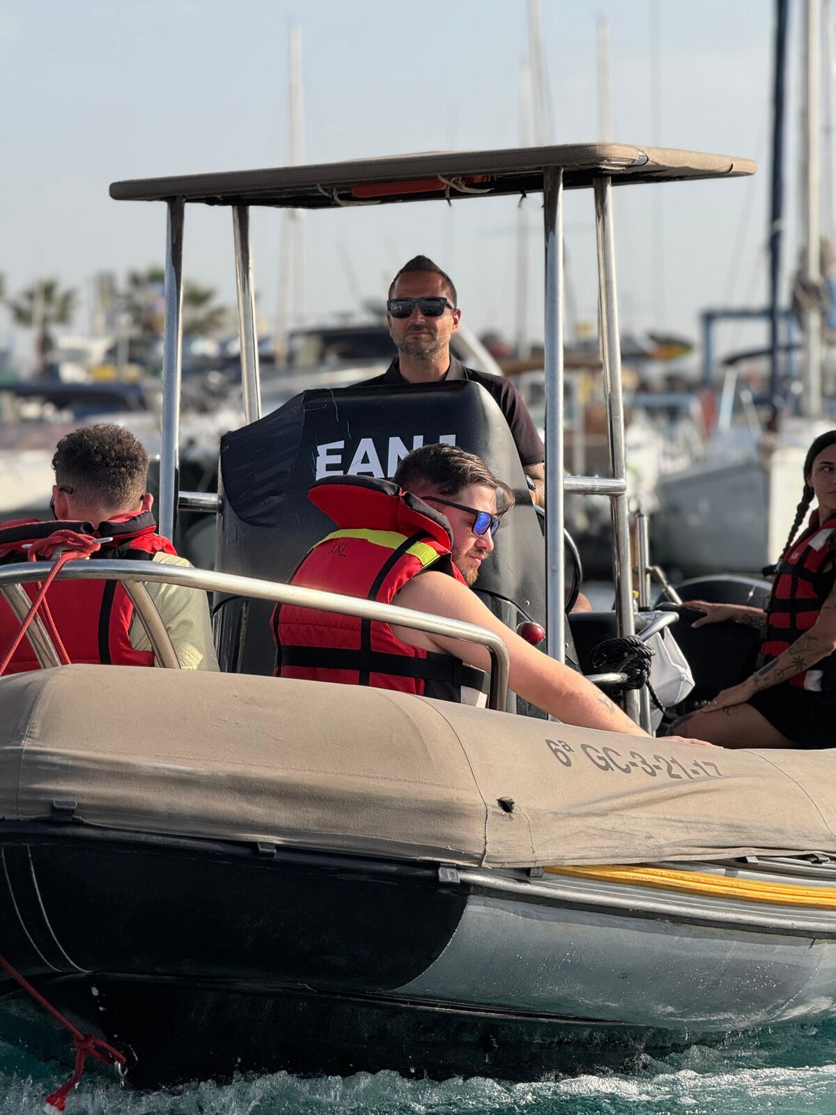 Cavalca le Onde di Tenerife in un Tour in Jetski