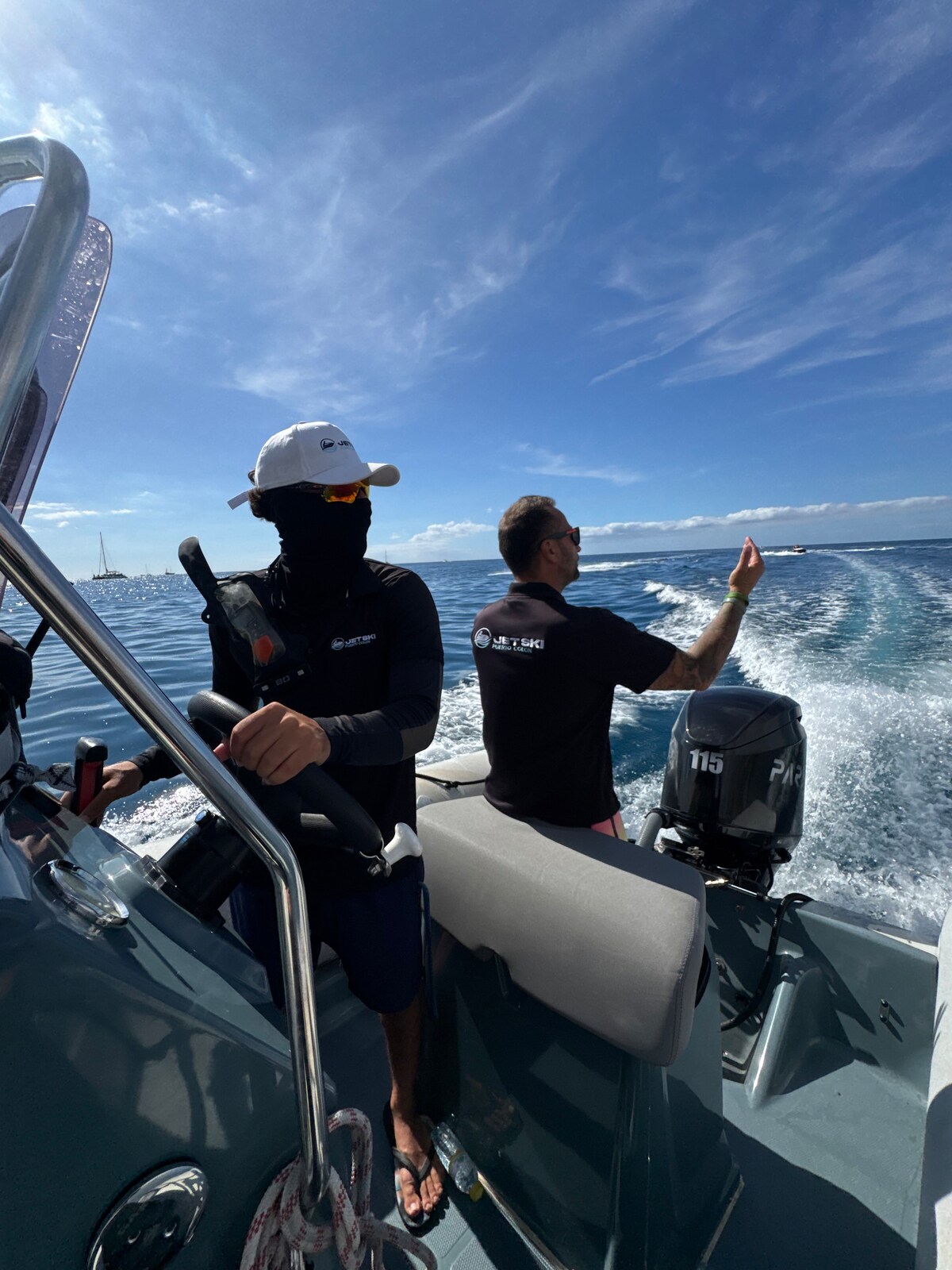 Cavalca le Onde di Tenerife in un Tour in Jetski