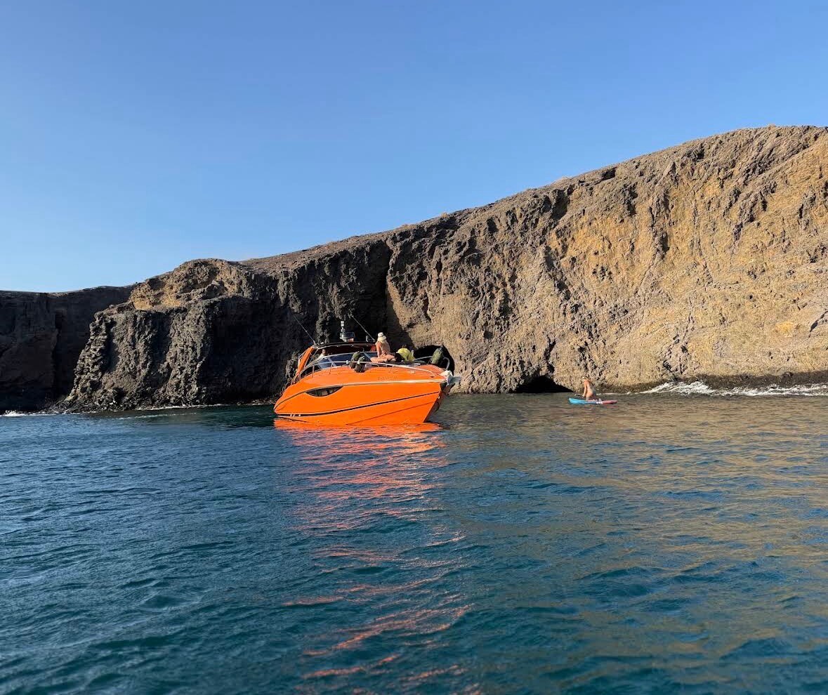 Rilassati a Lanzarote su una barca di lusso