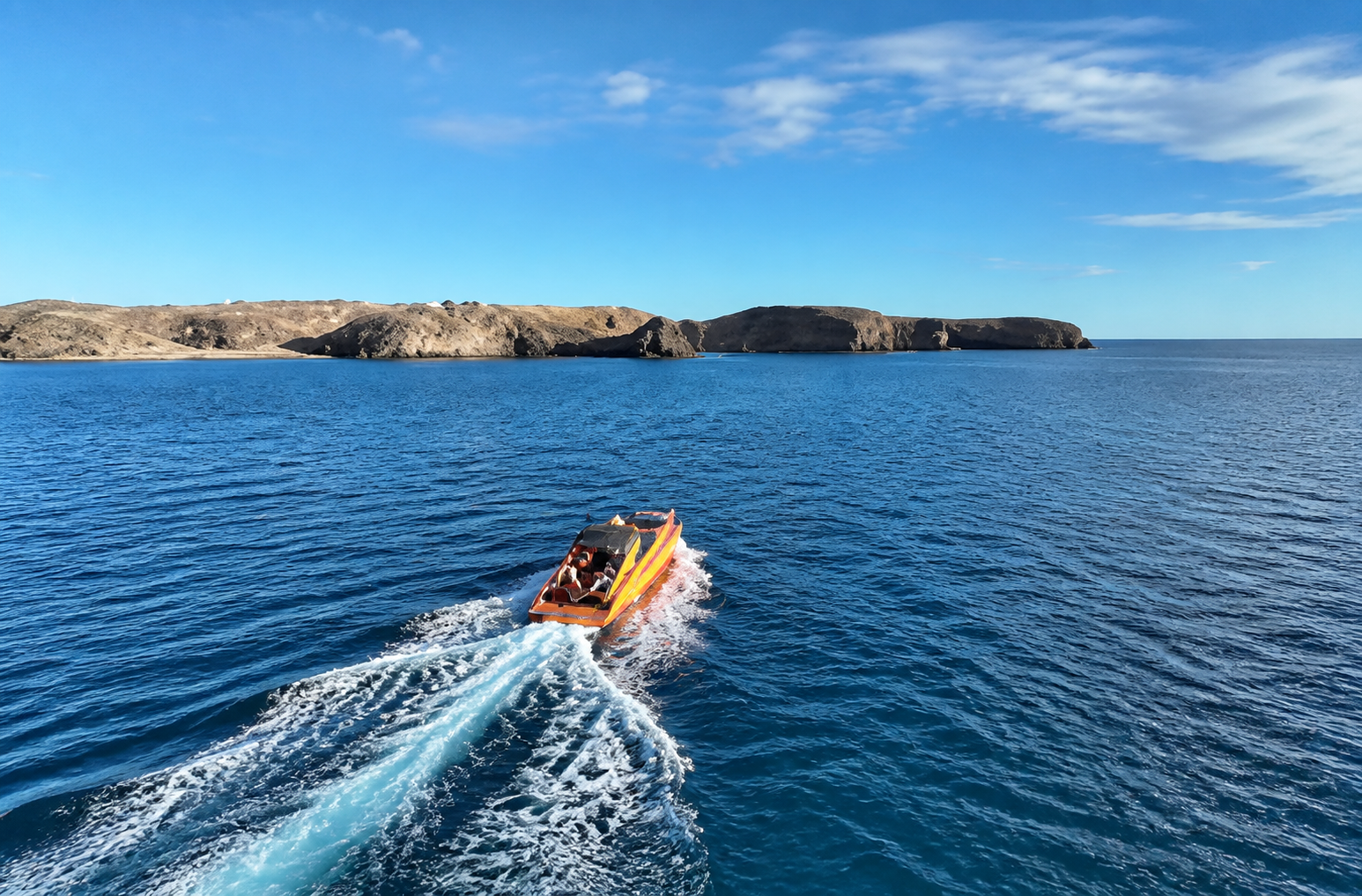 Rilassati a Lanzarote su una barca di lusso