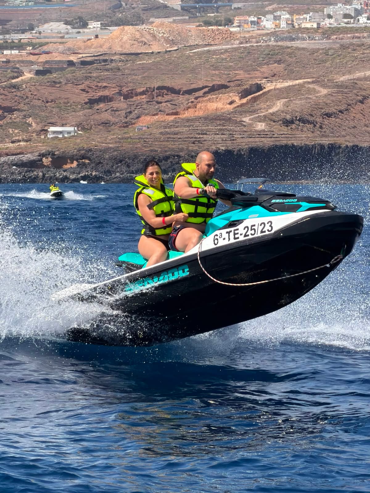 Vivi l’Adrenalina del mare di Adeje in Jetski
